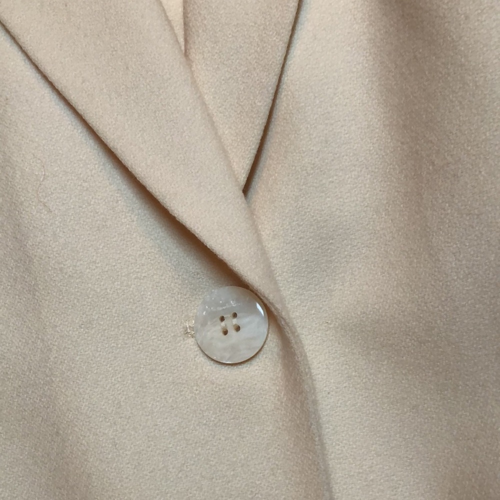 Pendleton Cream Single-Button Blazer - Picture 5 of 15